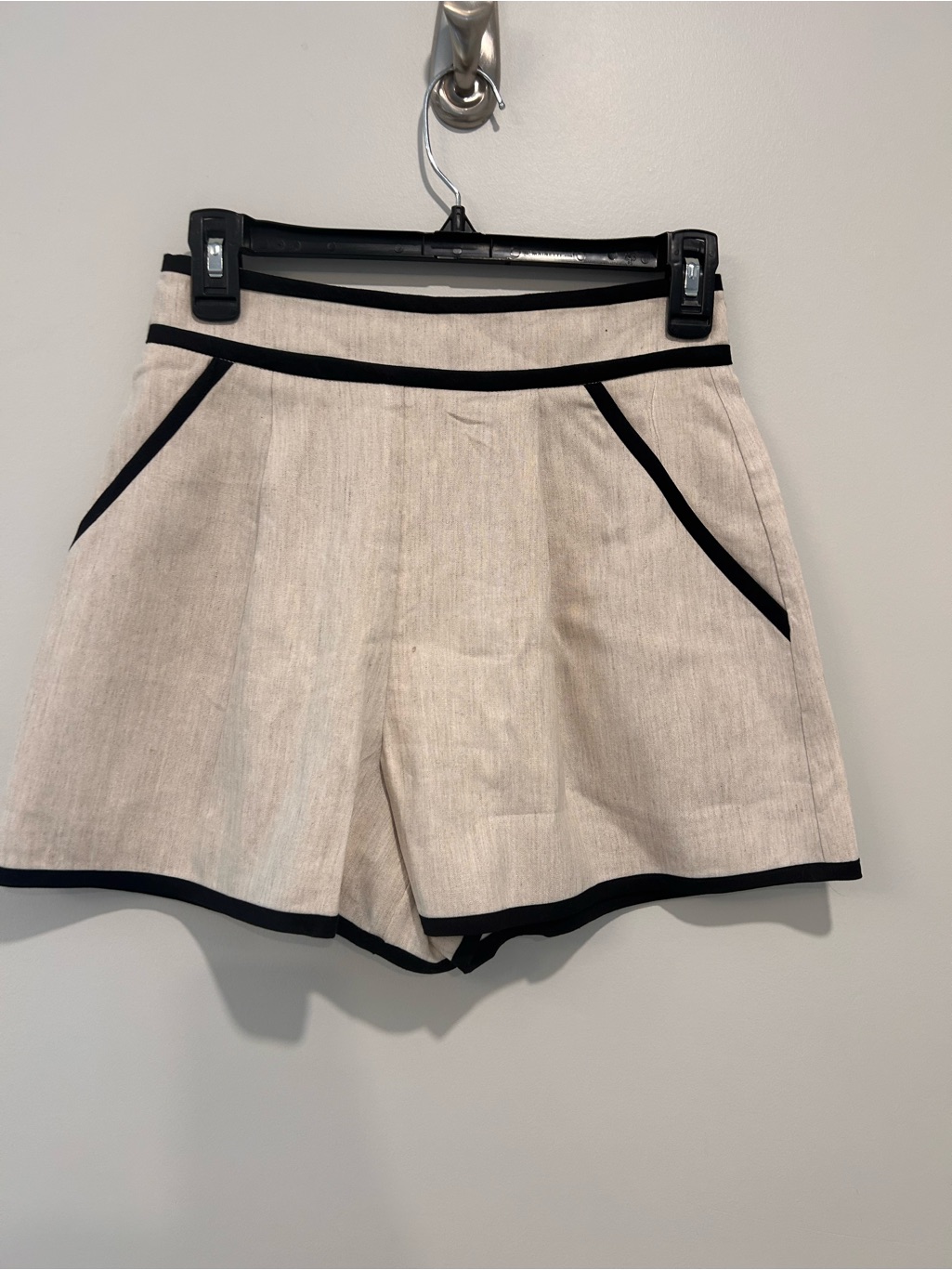 Milly Solid Linen Short